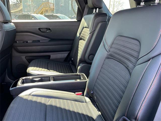 new 2025 Nissan Pathfinder car, priced at $43,373