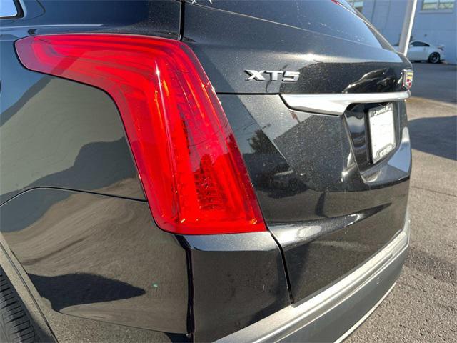 used 2019 Cadillac XT5 car, priced at $23,665