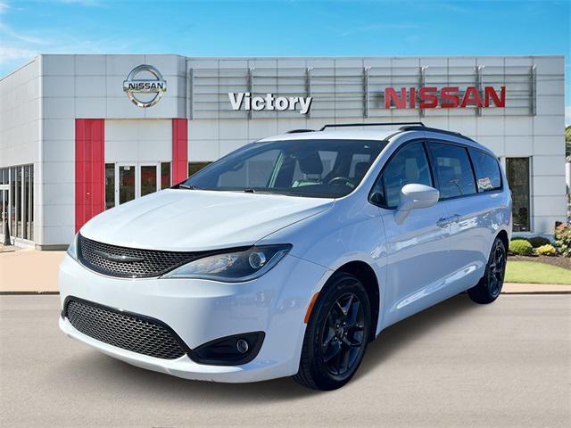 used 2019 Chrysler Pacifica car, priced at $16,791