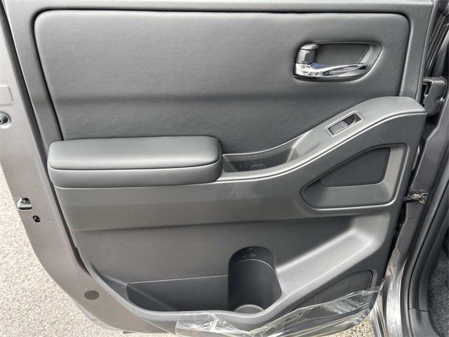 new 2025 Nissan Frontier car, priced at $35,625