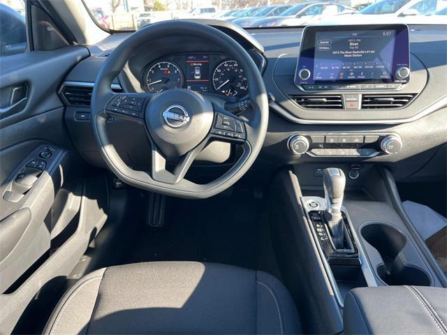 new 2025 Nissan Altima car, priced at $27,505