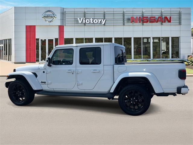 used 2021 Jeep Gladiator car, priced at $33,484