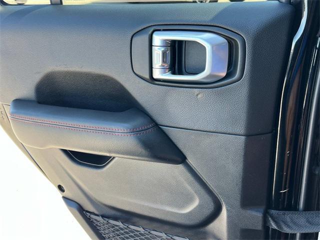 used 2021 Jeep Gladiator car, priced at $36,546
