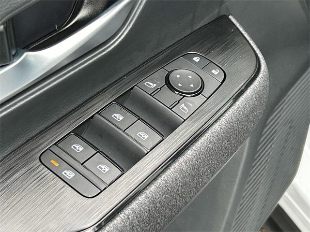 new 2025 Nissan Kicks car, priced at $24,902