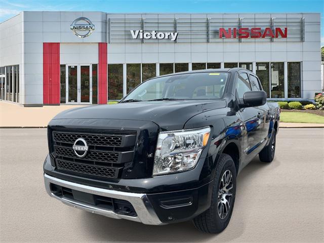 used 2023 Nissan Titan car, priced at $33,721