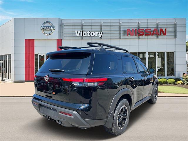 new 2024 Nissan Pathfinder car, priced at $40,305