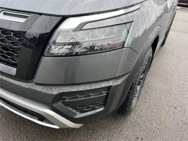 new 2025 Nissan Pathfinder car, priced at $38,977