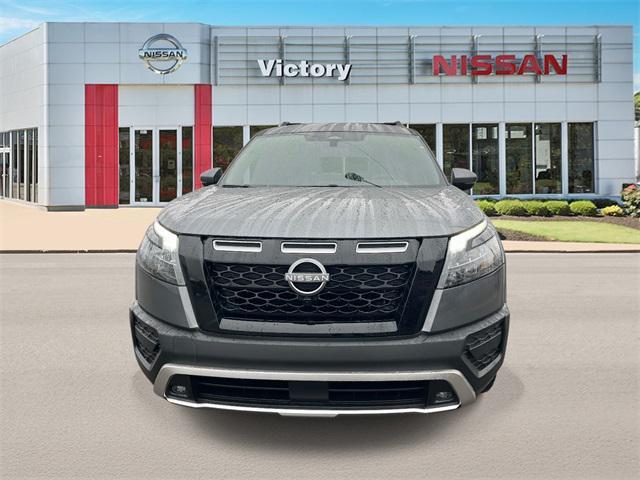 new 2025 Nissan Pathfinder car, priced at $38,977