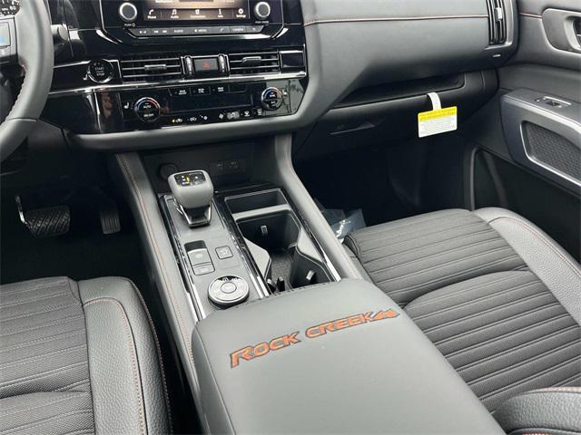 new 2025 Nissan Pathfinder car, priced at $38,977