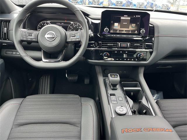 new 2025 Nissan Pathfinder car, priced at $38,977