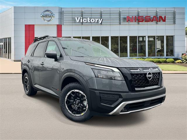 new 2025 Nissan Pathfinder car, priced at $38,977