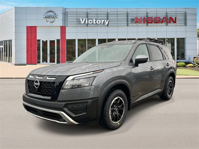 new 2025 Nissan Pathfinder car, priced at $38,977
