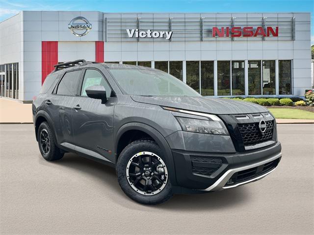 new 2025 Nissan Pathfinder car, priced at $38,977