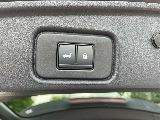 new 2025 Nissan Pathfinder car, priced at $48,416