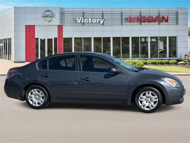 used 2009 Nissan Altima car, priced at $7,822