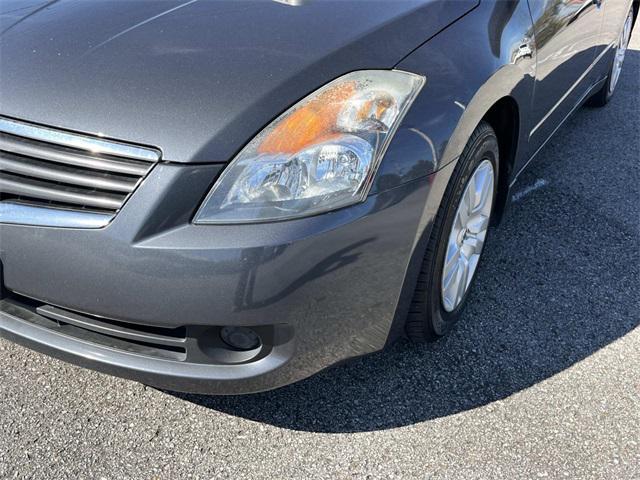 used 2009 Nissan Altima car, priced at $7,822