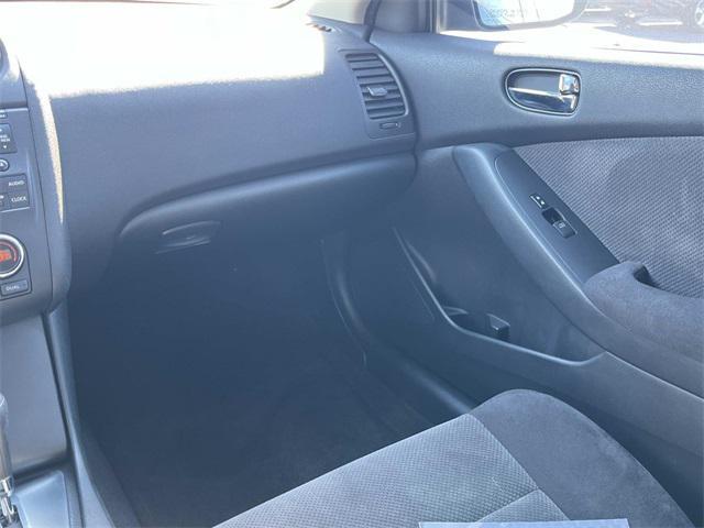 used 2009 Nissan Altima car, priced at $7,822
