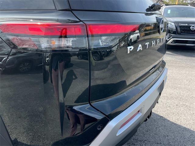new 2025 Nissan Pathfinder car, priced at $46,885