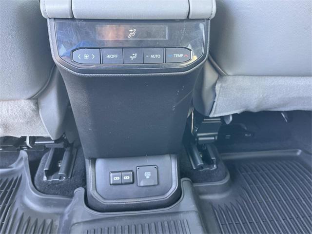 used 2022 Toyota Highlander car, priced at $39,361