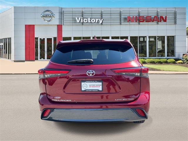 used 2022 Toyota Highlander car, priced at $39,361