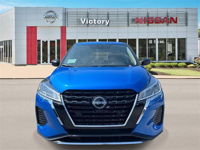 new 2025 Nissan Kicks car, priced at $22,620