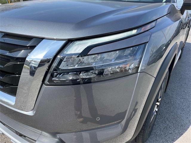 new 2025 Nissan Pathfinder car, priced at $46,816