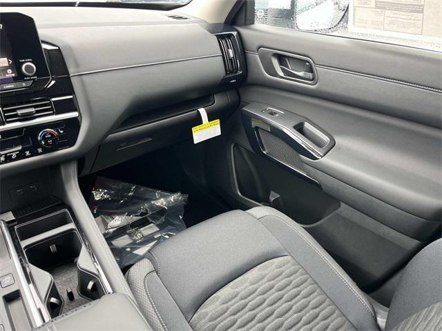 new 2025 Nissan Pathfinder car, priced at $34,894