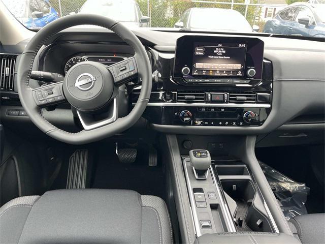 new 2025 Nissan Pathfinder car, priced at $34,894