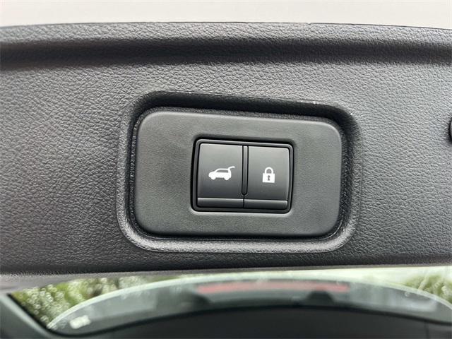 new 2025 Nissan Pathfinder car, priced at $34,894