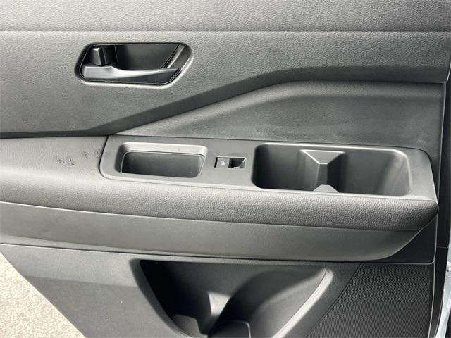 new 2025 Nissan Pathfinder car, priced at $34,894