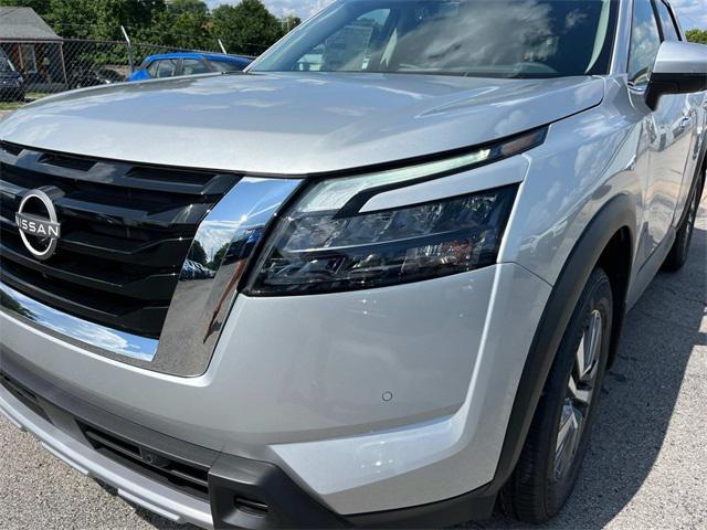new 2025 Nissan Pathfinder car, priced at $43,704