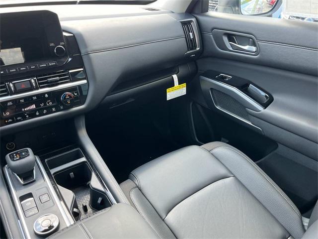 new 2025 Nissan Pathfinder car, priced at $43,704