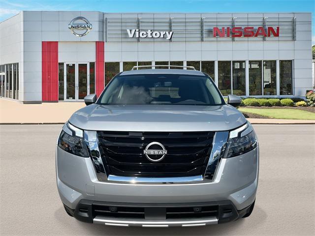 new 2025 Nissan Pathfinder car, priced at $43,704