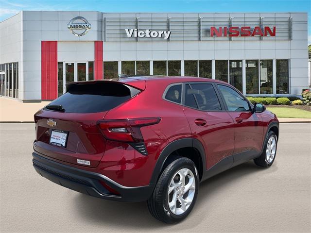 used 2024 Chevrolet Trax car, priced at $21,671