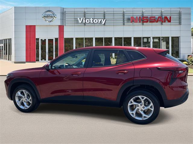used 2024 Chevrolet Trax car, priced at $21,671