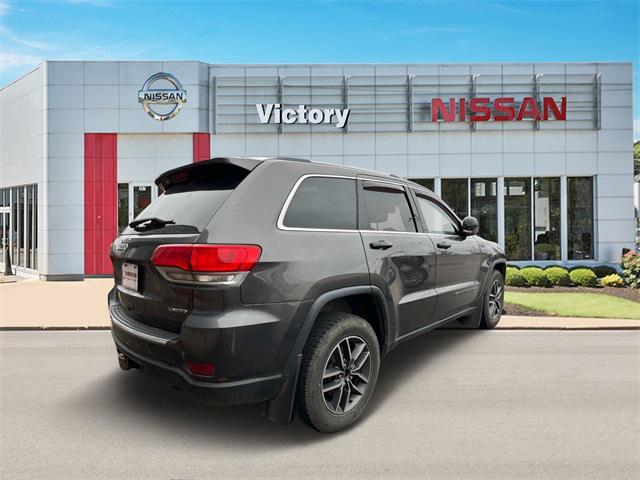 used 2017 Jeep Grand Cherokee car, priced at $18,055