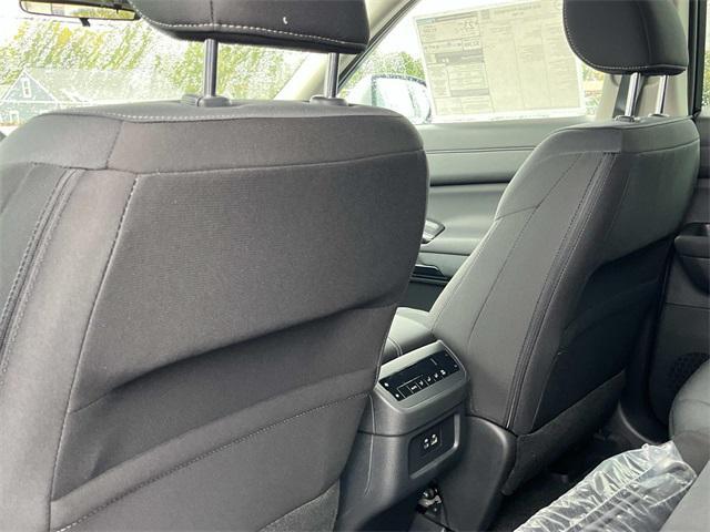 new 2025 Nissan Pathfinder car, priced at $34,490