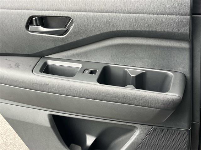 new 2025 Nissan Pathfinder car, priced at $34,490