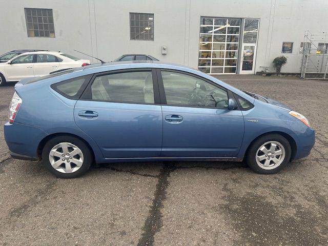 used 2007 Toyota Prius car, priced at $6,500