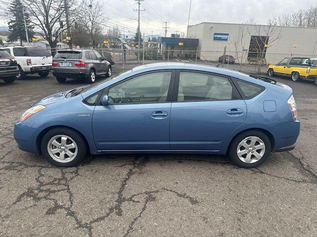 used 2007 Toyota Prius car, priced at $6,500