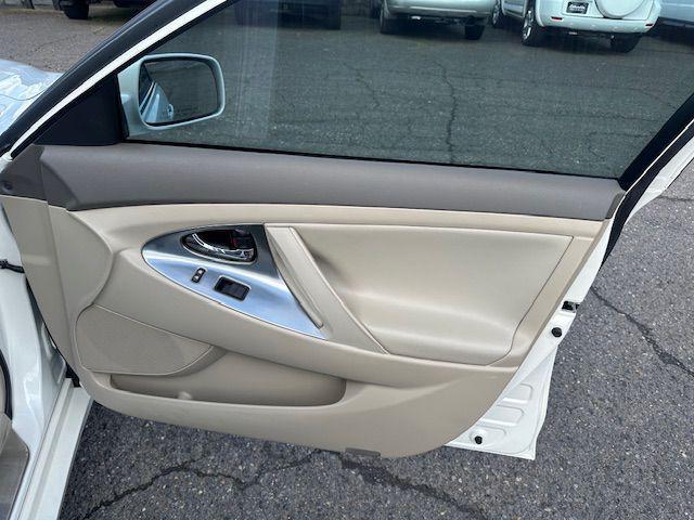 used 2007 Toyota Camry Hybrid car, priced at $5,900