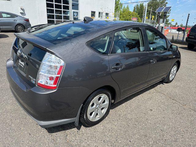 used 2007 Toyota Prius car, priced at $3,700