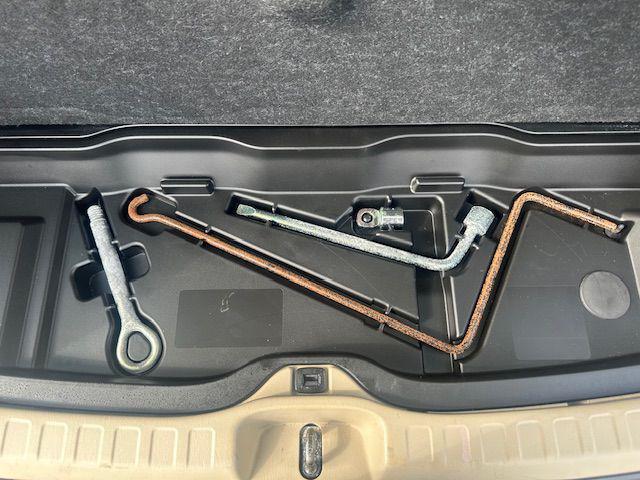 used 2004 Toyota Highlander car, priced at $8,900