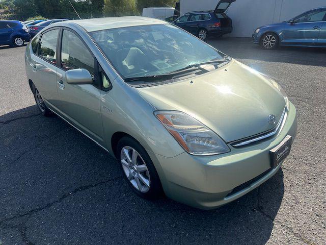 used 2007 Toyota Prius car, priced at $6,900