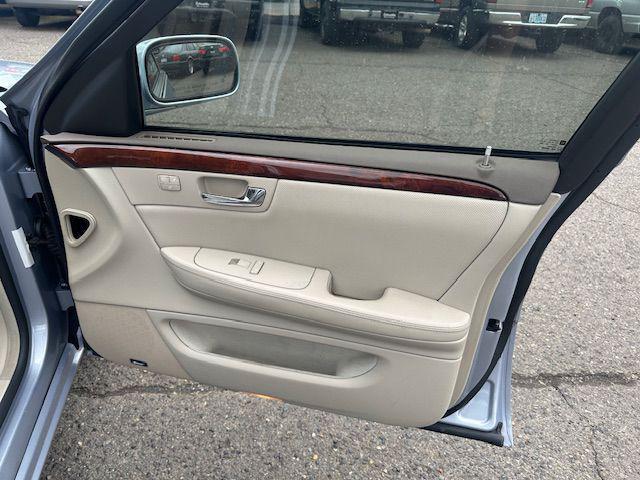 used 2006 Cadillac DTS car, priced at $5,900
