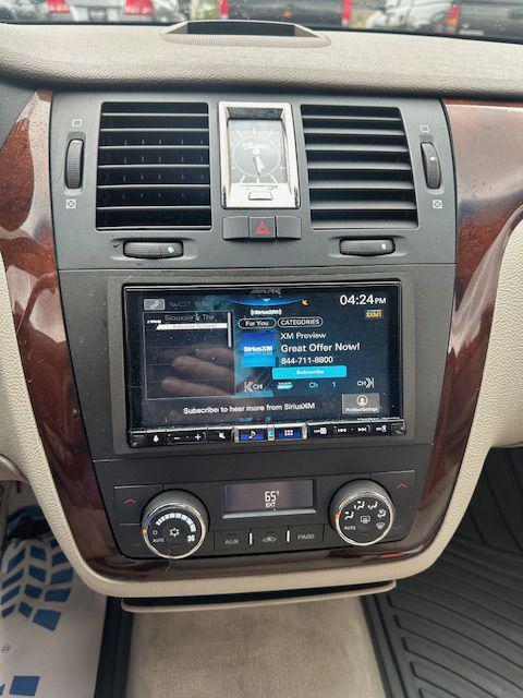 used 2006 Cadillac DTS car, priced at $5,900
