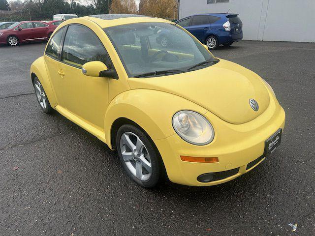 used 2007 Volkswagen New Beetle car, priced at $5,500