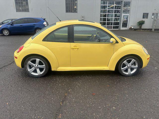 used 2007 Volkswagen New Beetle car, priced at $5,500