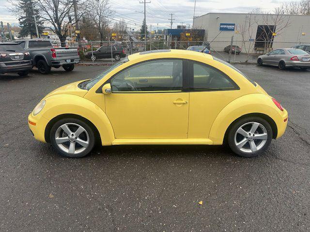 used 2007 Volkswagen New Beetle car, priced at $5,500