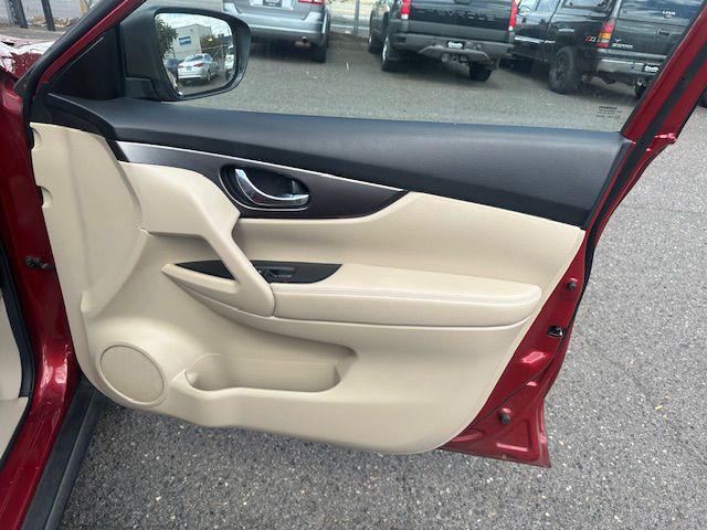 used 2015 Nissan Rogue car, priced at $9,995